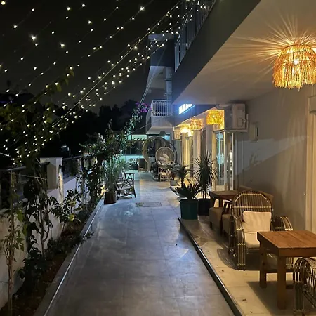 Lara Boutique