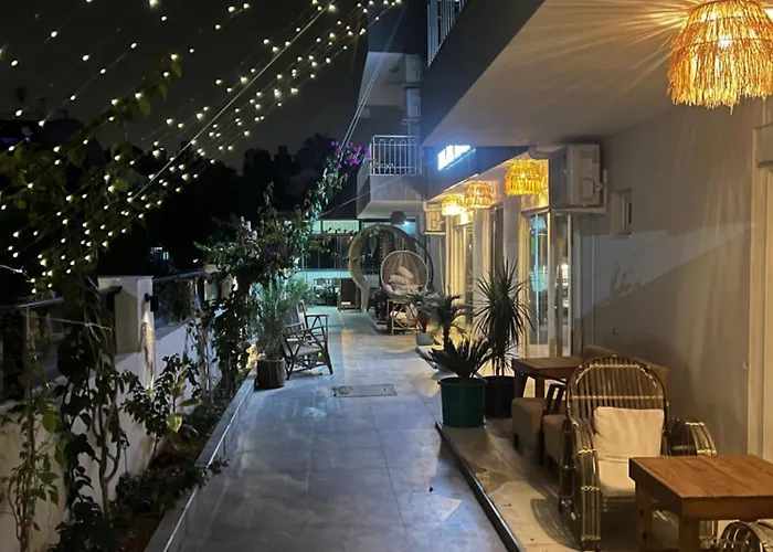 Lara Boutique