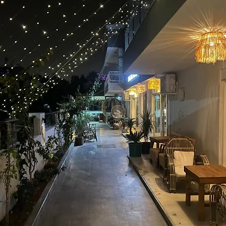Lara Boutique